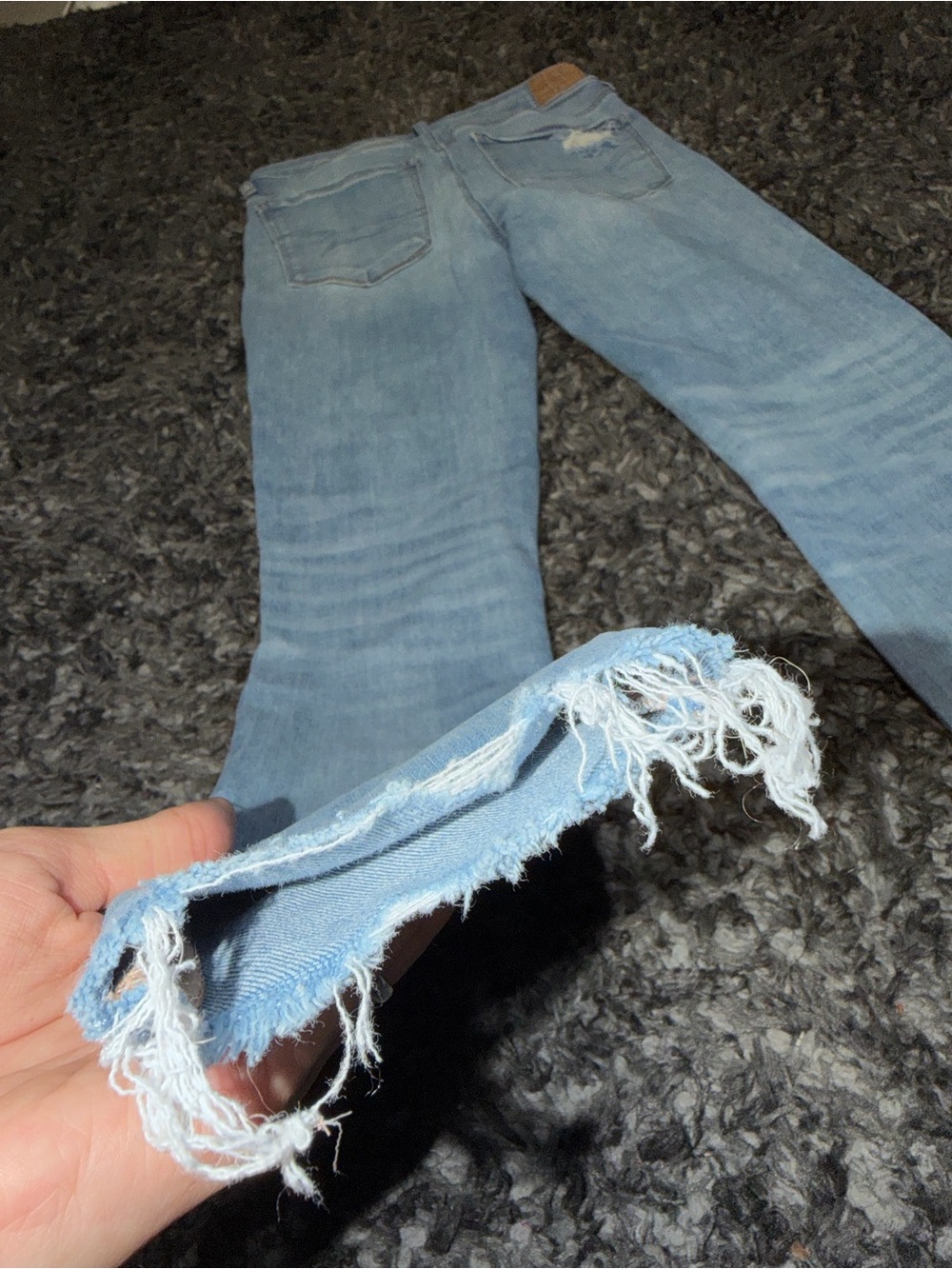 AE Real Good Upcycled Next Level Ripped High-Waisted Jegging. Size: 6 Long. - Picture 3 of 12